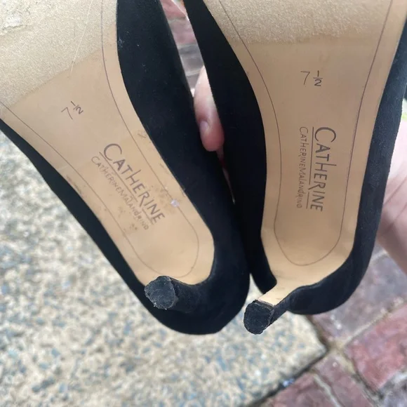 Black Velvet Catherine Malandrino Heels - Picture 4 of 10